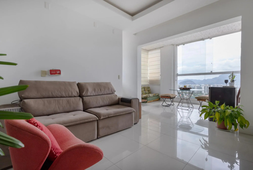 Pineapples LC2207 | Coverage in Barra da Tijuca