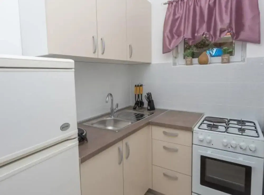 Cozy Seaview Retreat A & M Apartments