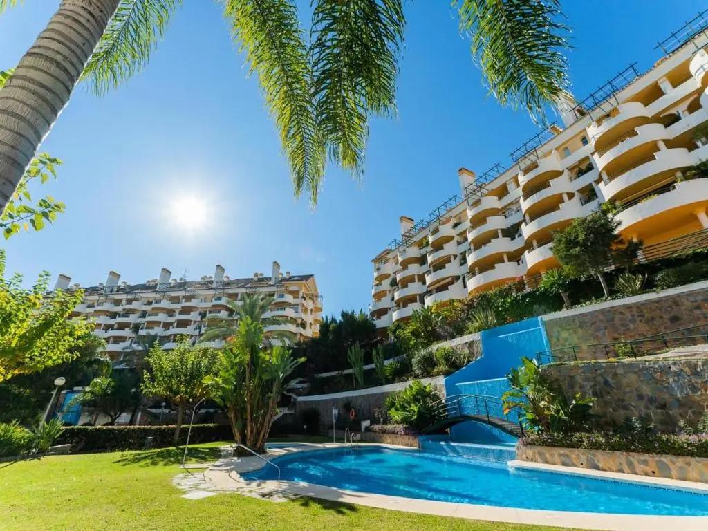 Señorio de aloha 3 bedroom duplex within walking distance to Puerto Banus