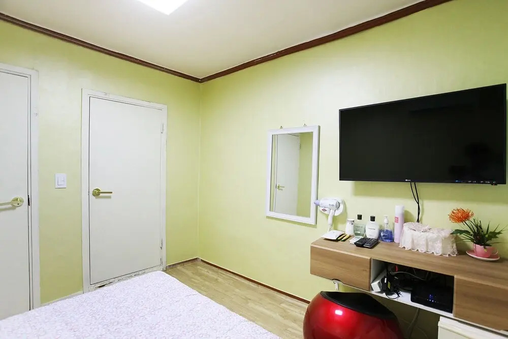 Konkuk University Lastay