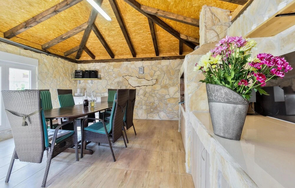 Lovely Home In Kastel
