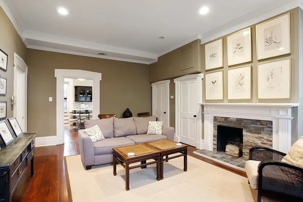Jones Street Penthouse Unit #3 - 1 Br Apts