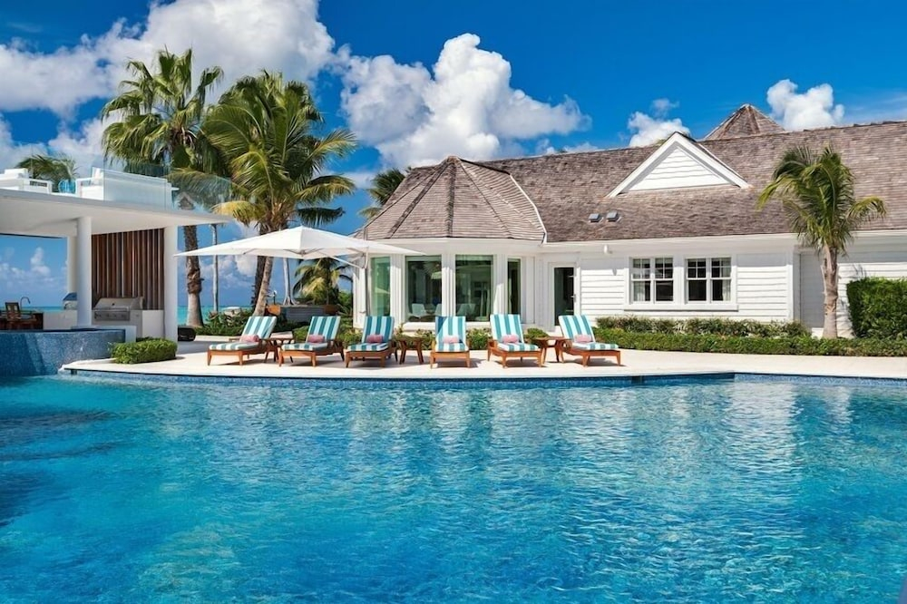 Villa Salacia
