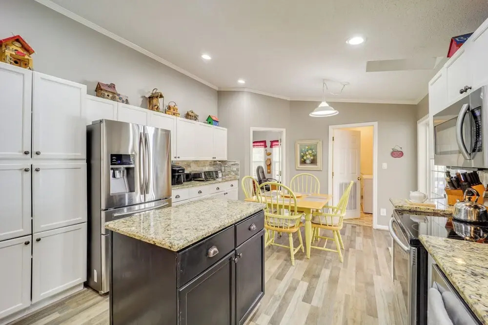 Pet-friendly Beech Mtn Home, 2 Mi to Skiing/hiking