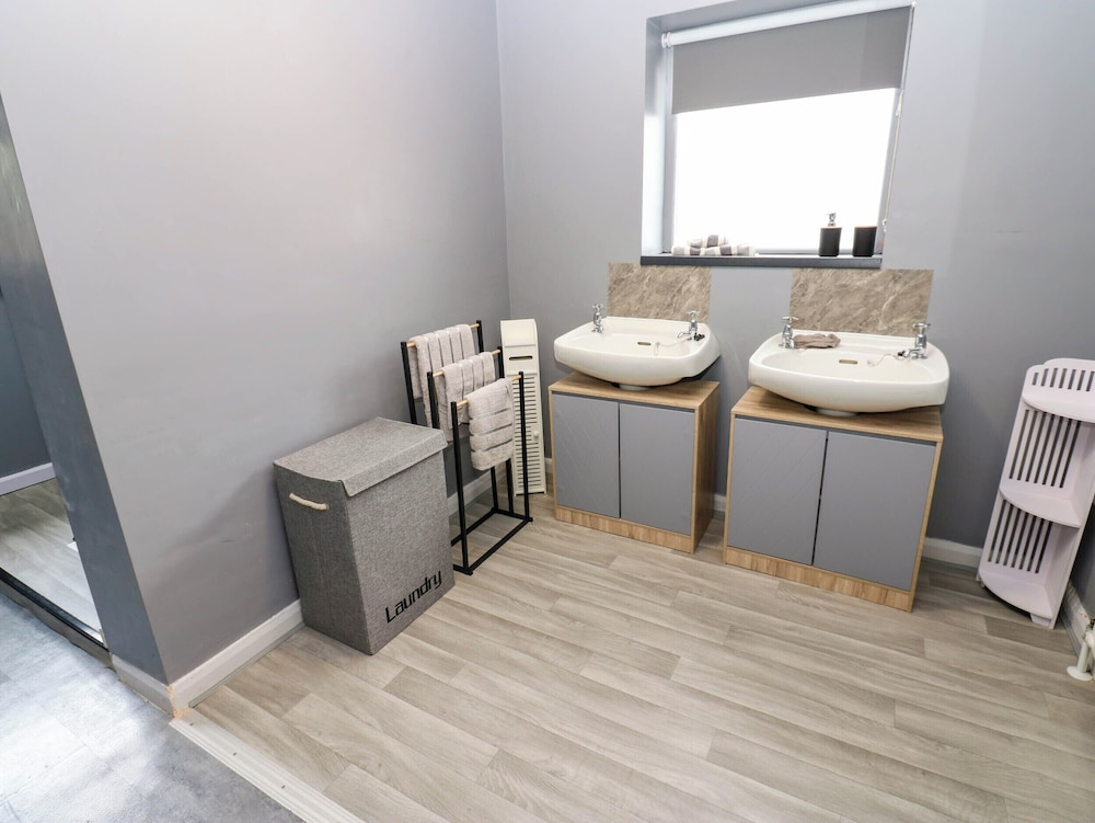Newfield Apartment