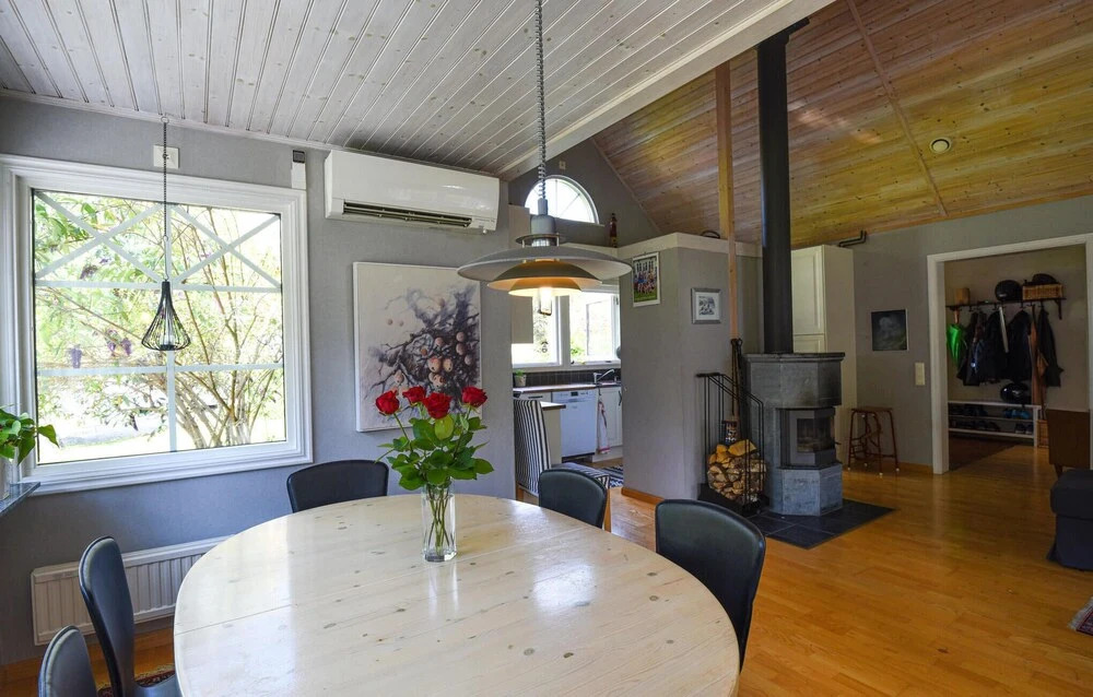 Amazing Home in Uddevalla With 6 Bedrooms, Sauna and Wifi