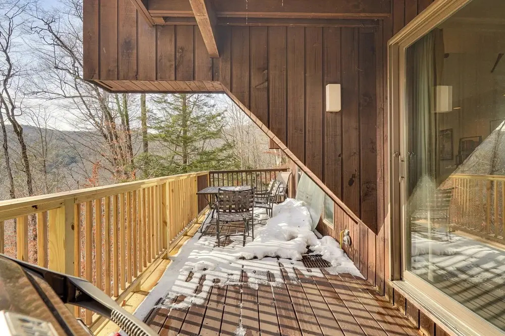 Near Okemo & Killington: Home w/ Sauna & Fireplace
