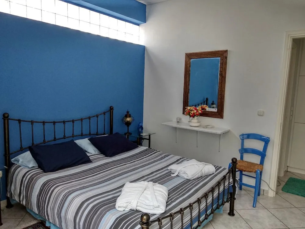 Seafarers Suite by Filos Inc