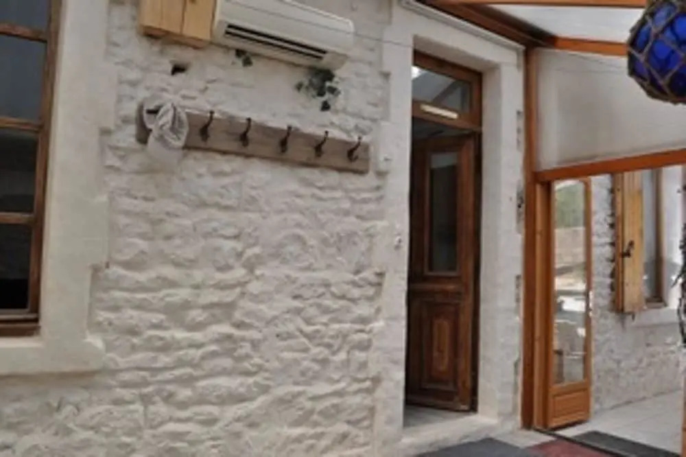 House With 3 Bedrooms in La Rochelle, With Enclosed Garden and Wifi