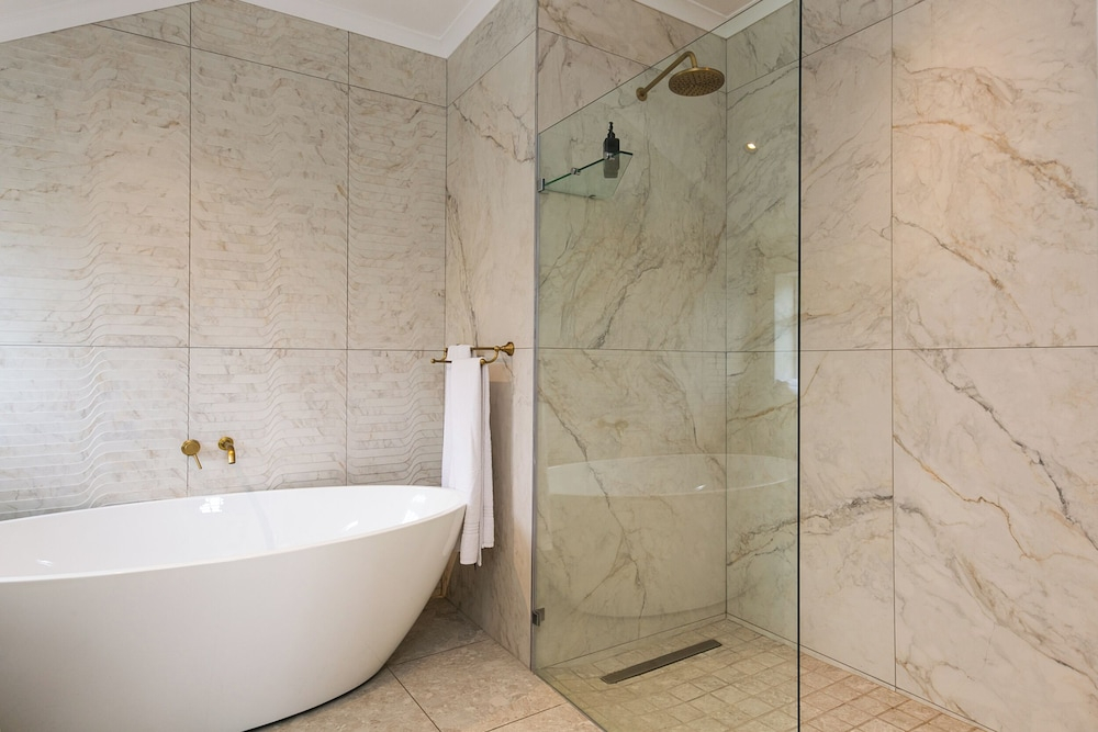 Abalone Hotel & Villas 2 Bedroom Apartment