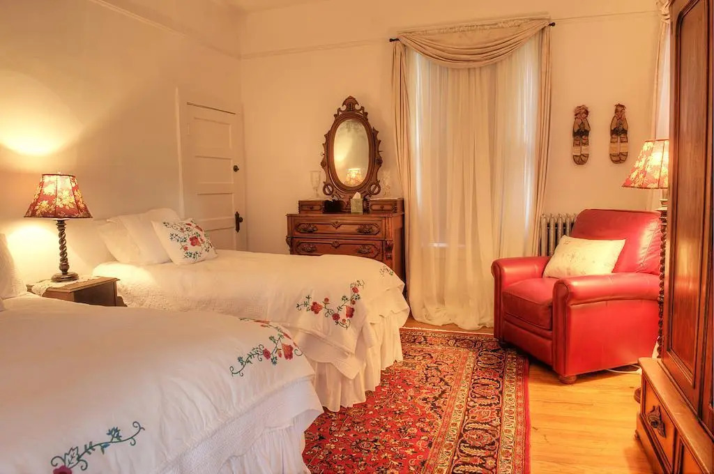 The Jackie O' House Bed and Breakfast