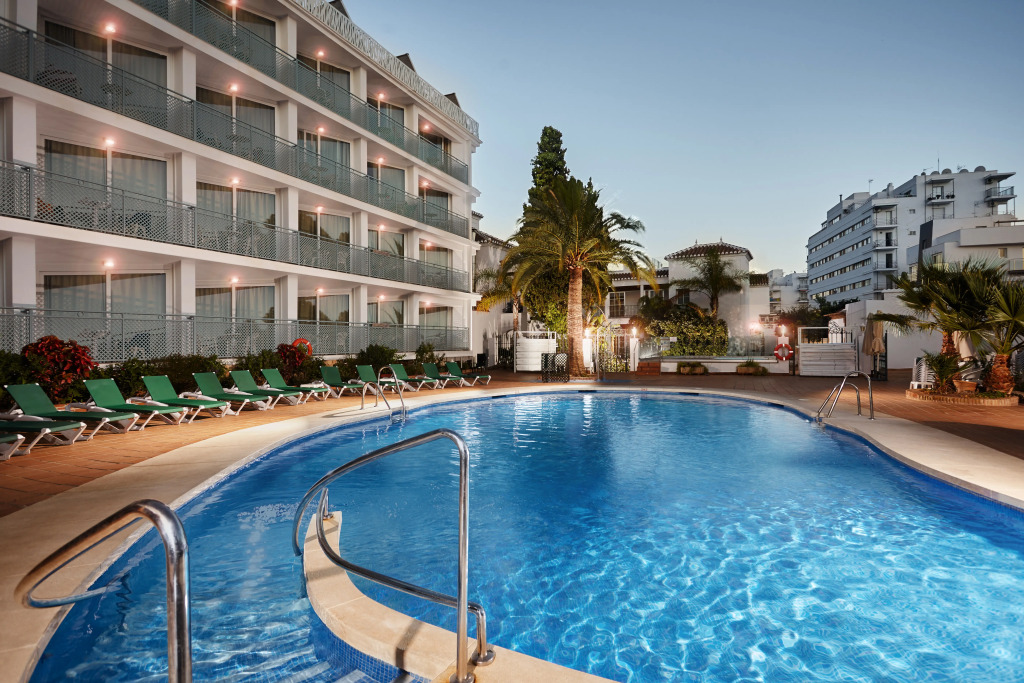 Beneste Villa Flamenca Hotel