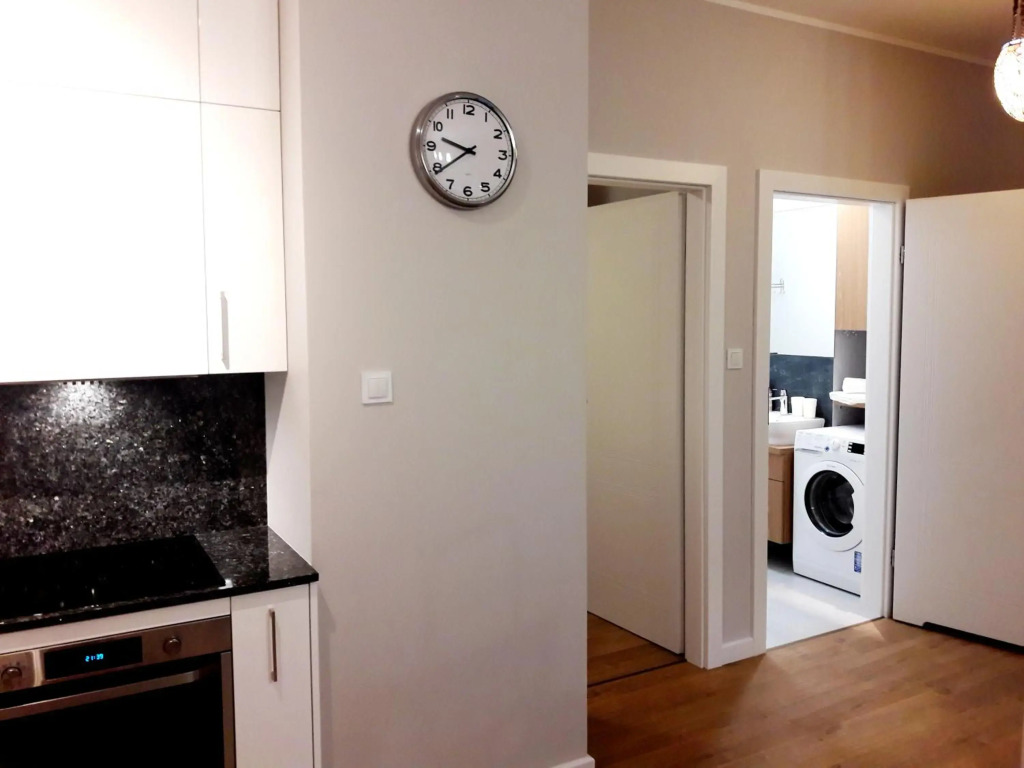 Modern & quiet in Royal Wilanów with Netflix