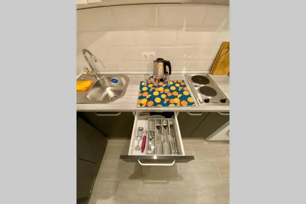 New apart 25A. Center
