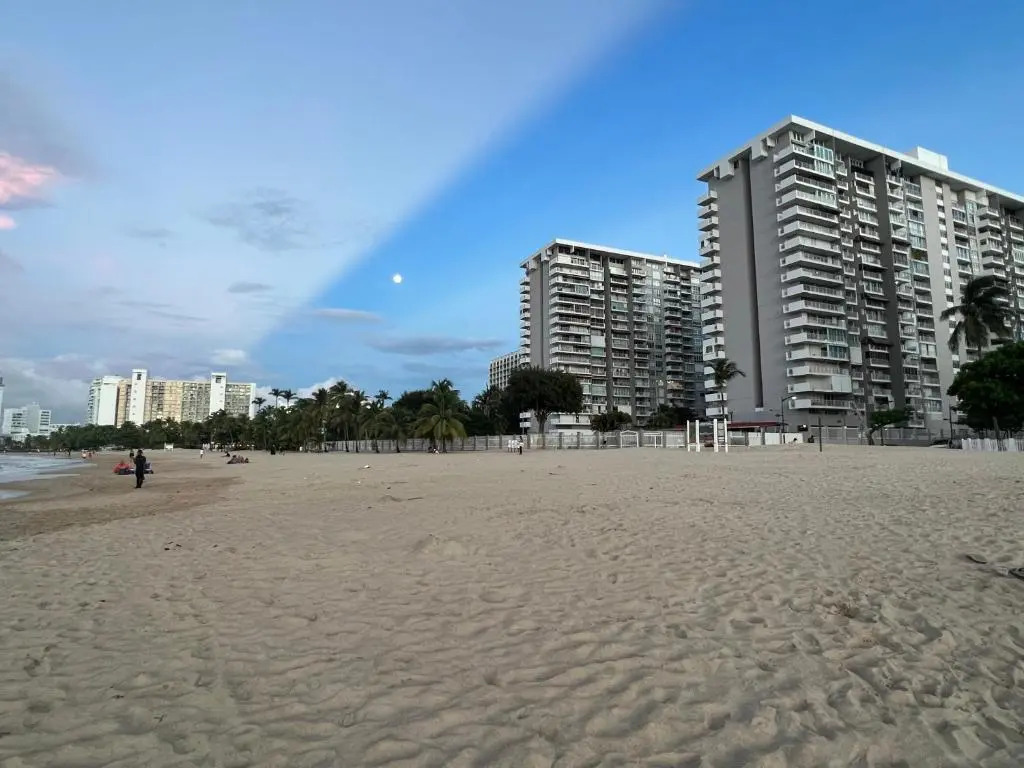 Ocean View apt on Isla Verde in a 14th floor