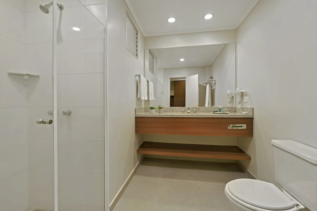 Hotel Deville Curitiba