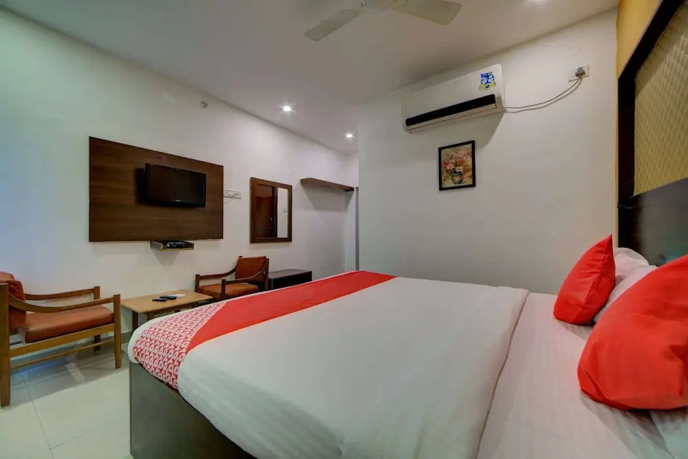 OYO 4025 Hotel Meredian Orchid