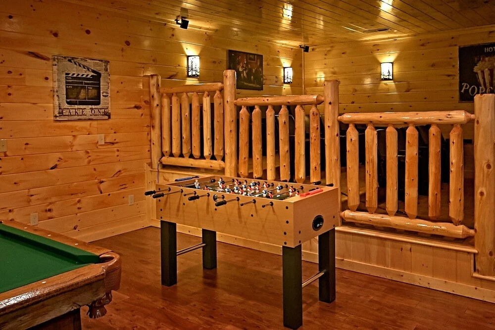 The Big Moose Lodge 16 Bedroom Home by Redawning