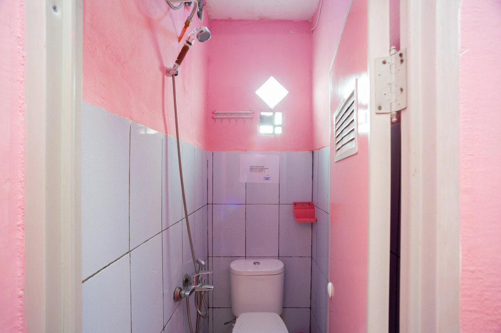 RedDoorz near Simpang Bandara SMB II
