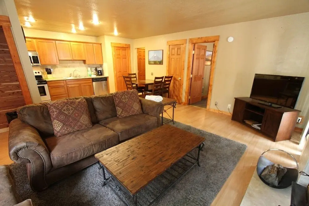 Hidden Valley 111 1 Br condo by RedAwning