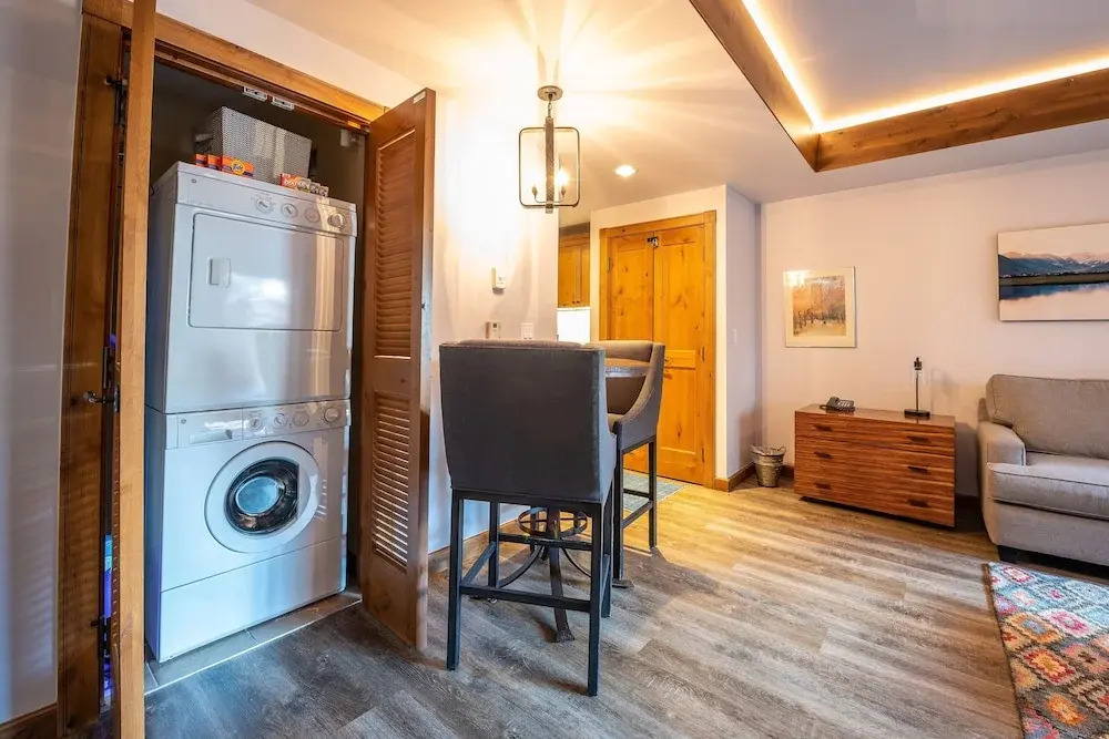 Studio Efficiency Unit With Balcony Over Mountaineer Square 1 Bedroom Condo - No Cleaning Fee! by RedAwning