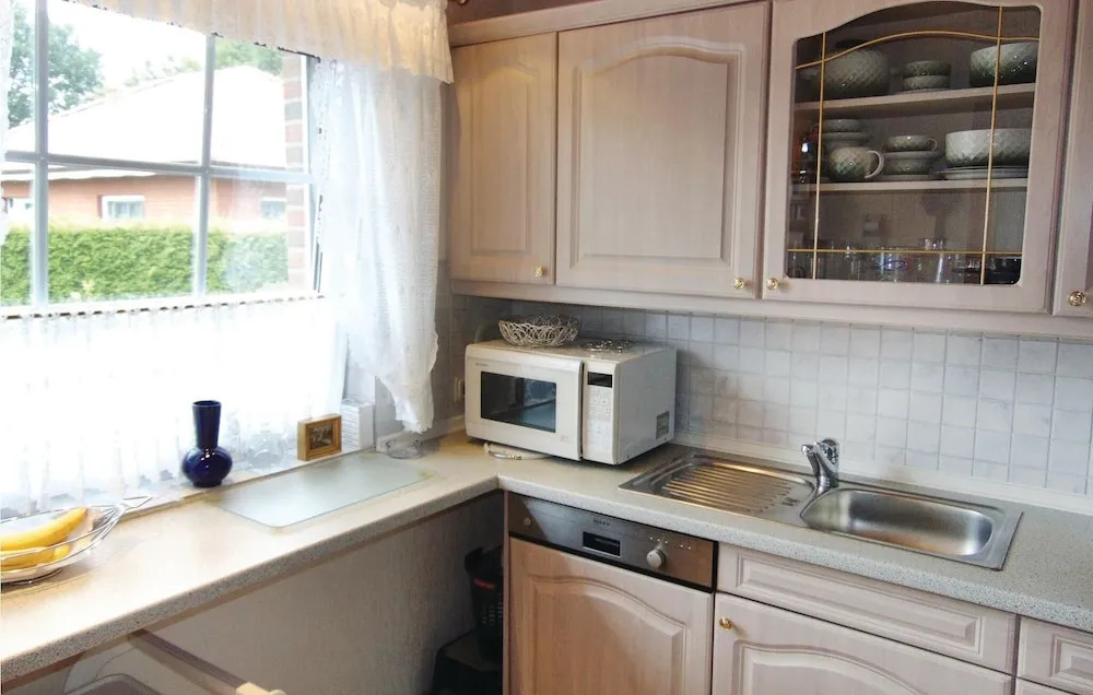Stunning Home in Wittmund/altfunnixsiel With 2 Bedrooms