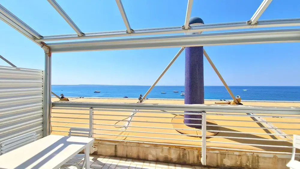Penthouse Le Vele Sea View 2 Sleeps Air-conditioned