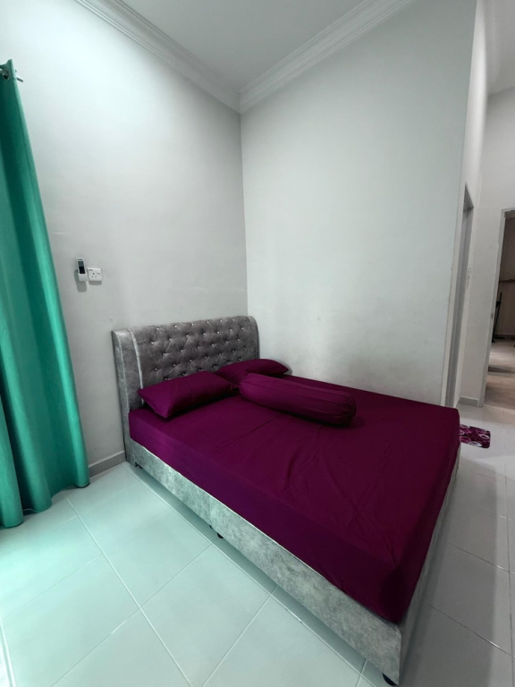 Homestay Selesa KKT Guesthouse