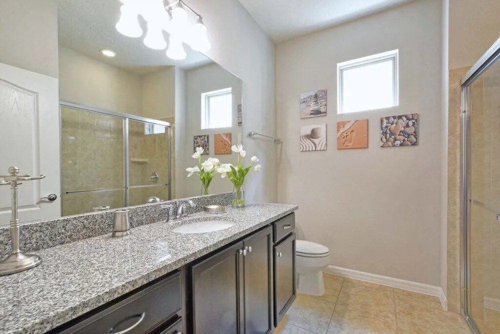 9 Bed House W/pool &spa In Windsor Westside-3704ww 9 Bedroom Home