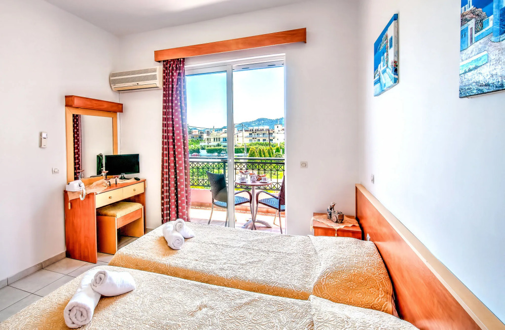 Johnhara Studios & Apartments