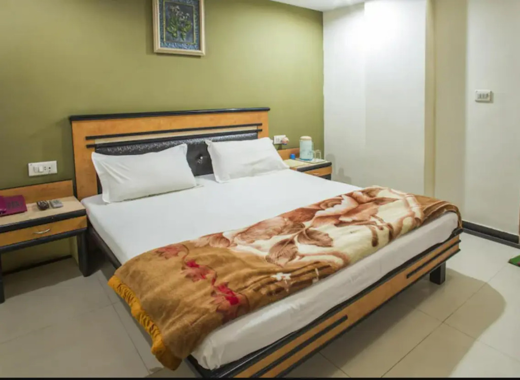 Hotel Sachdeva Excellency