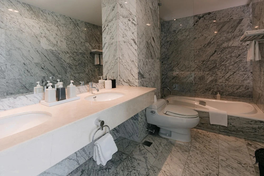 Blue Arch - Luxury Serviced Apartment in Central Saigon