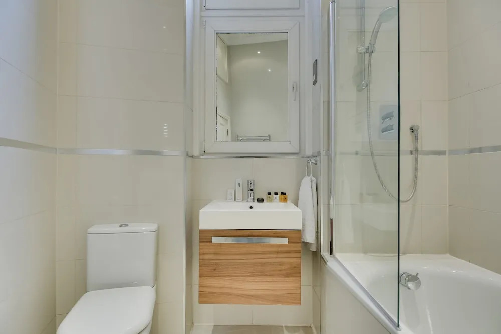 The Gloucester Road Escape - Bright & Central 1BDR Apartment