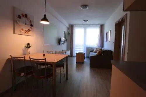 Apartman 13 Vsemina
