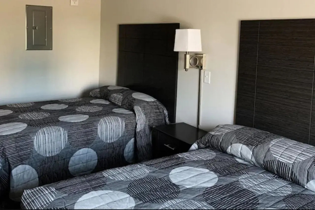 WoodSpring Suites Atlanta Airport