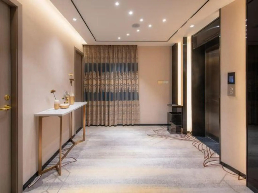 Enping Longfeng Hotel