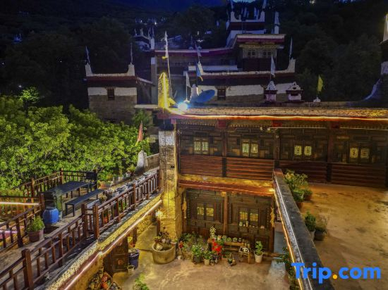 Panghu Fusheng Inn