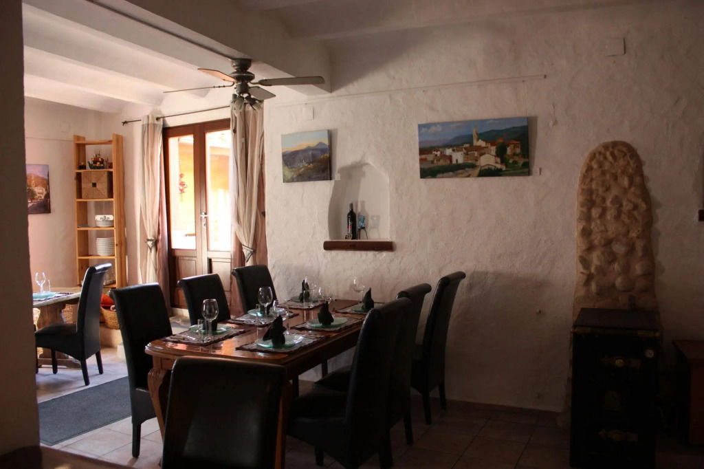 LAlmàssera Casa Rural & Restaurant