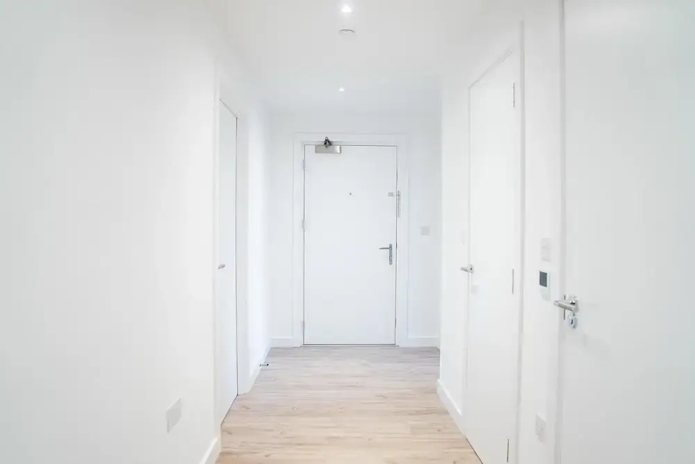 4 Guests - Close Airport - 25min Central London