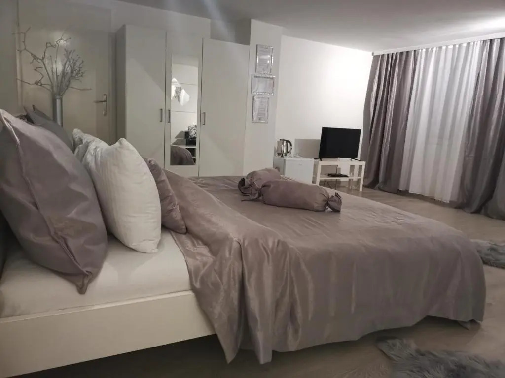 Apartments Villa White House