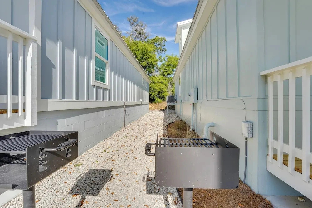 Brand New Home in Steinhatchee With Rooftop Deck