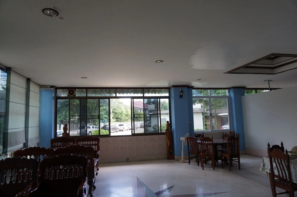 Metro Residence