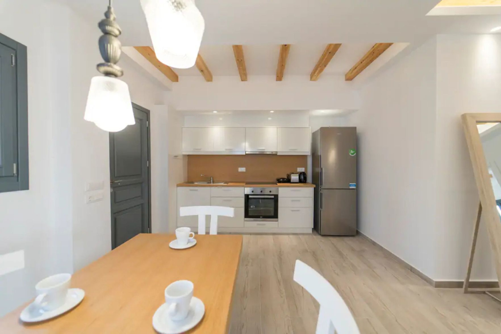 Nostos Apartments