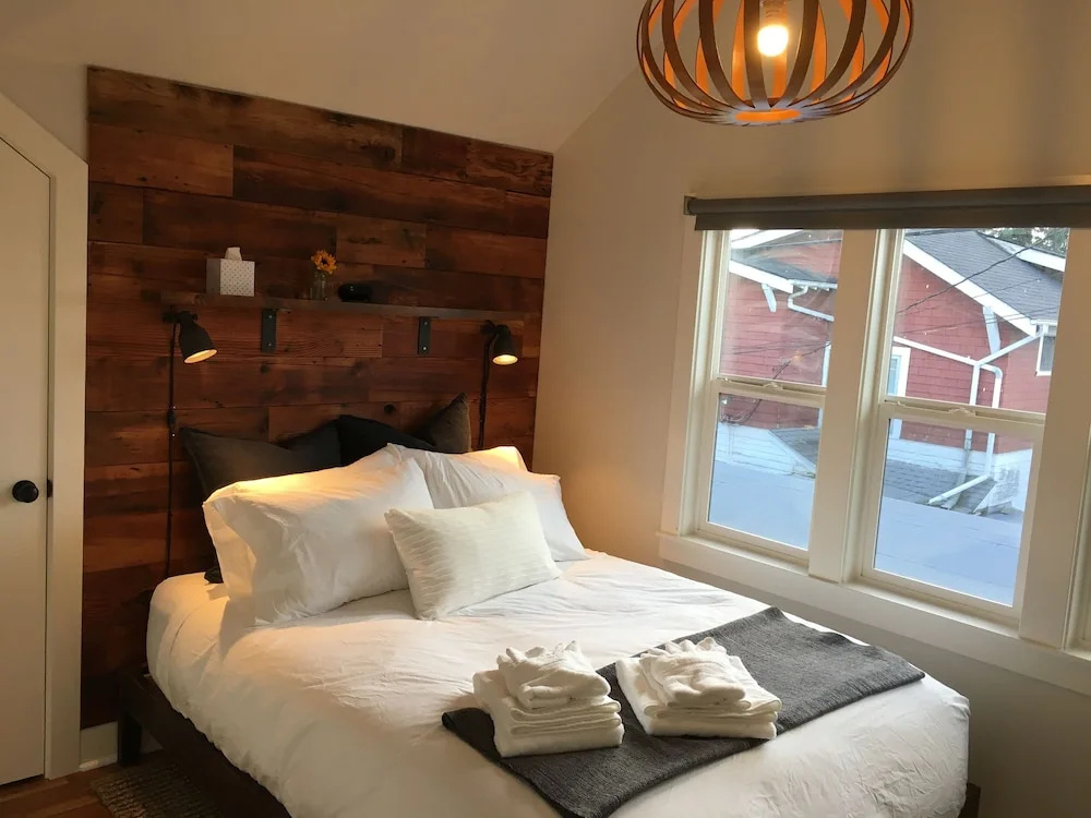 The Alberta Petite Hotel