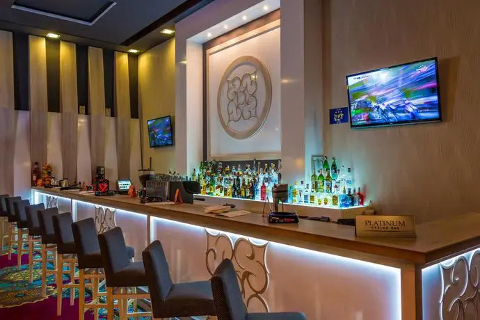 Platinum Hotel & Casino