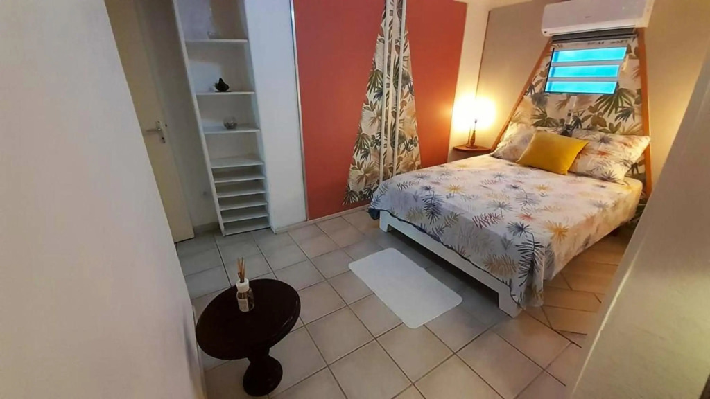 Chalet de 2 chambres avec jardin clos et wifi a Saint Joseph