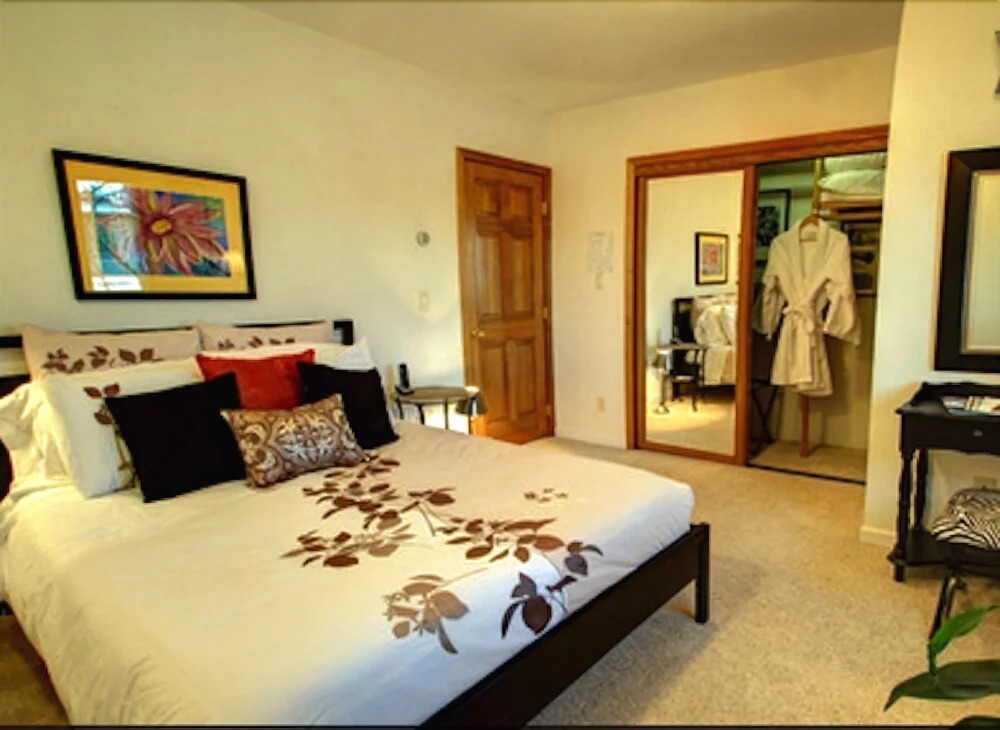 11th Avenue Bed and Breakfast