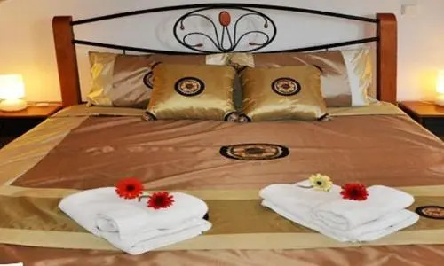 Meliton Studios & Appartements