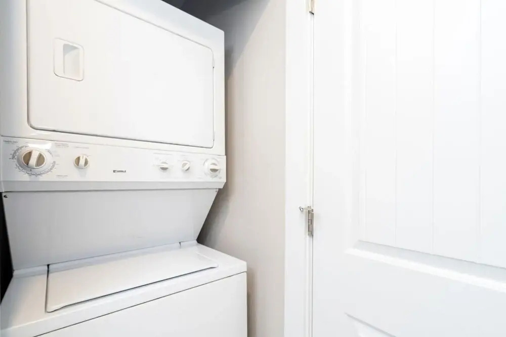 Perfect Location! King Bed, Full Kitchen, Walk To Gondola 2 Bedroom Condo by RedAwning