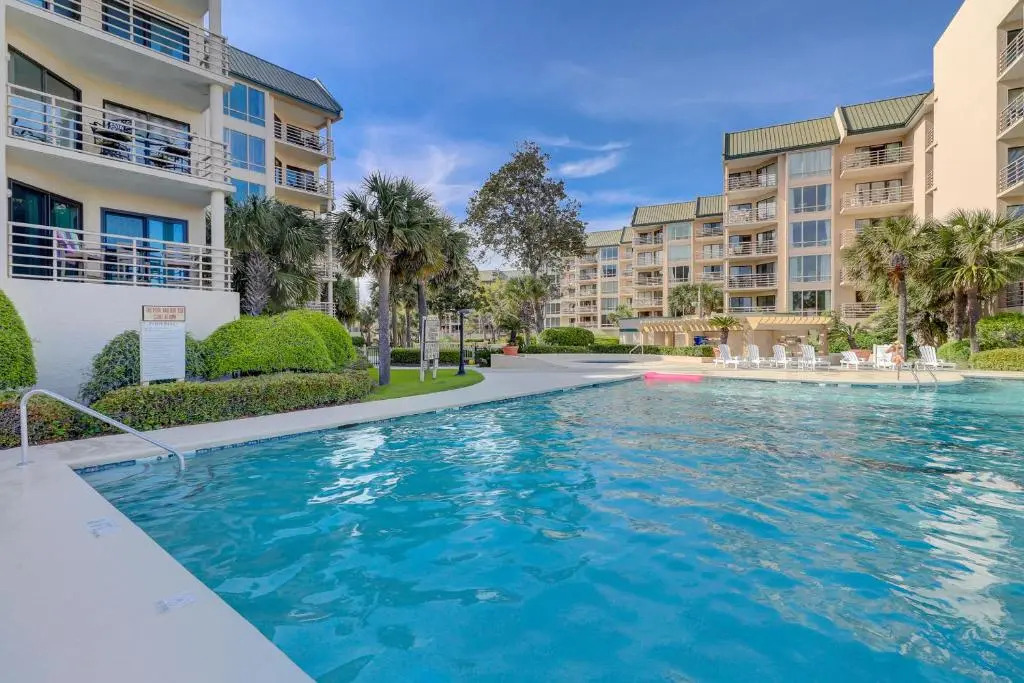Wonderful Luxury Updated Villamare with Pool Bikes & Beach Gear included
